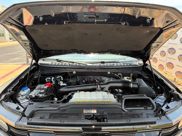Certified 2025 Ford Expedition Max Platinum w/ Driver's Package AWD/4WD image 17