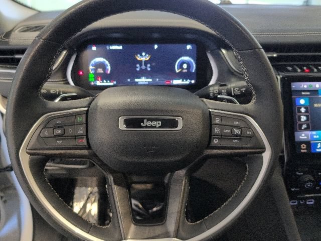 Used 2023 Jeep Grand Cherokee L Limited w/ Luxury Tech Group II AWD/4WD image 19