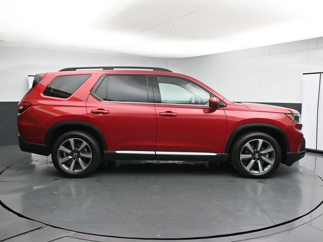 Used 2024 Honda Pilot Elite image 12
