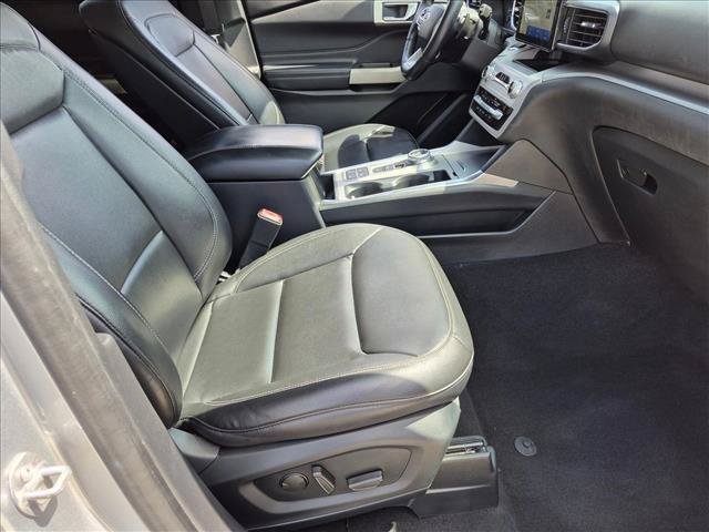 Certified 2020 Ford Explorer XLT w/ Equipment Group 202A RWD image 19