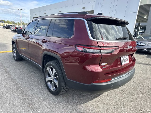 Used 2023 Jeep Grand Cherokee L Limited w/ Luxury Tech Group II RWD image 7