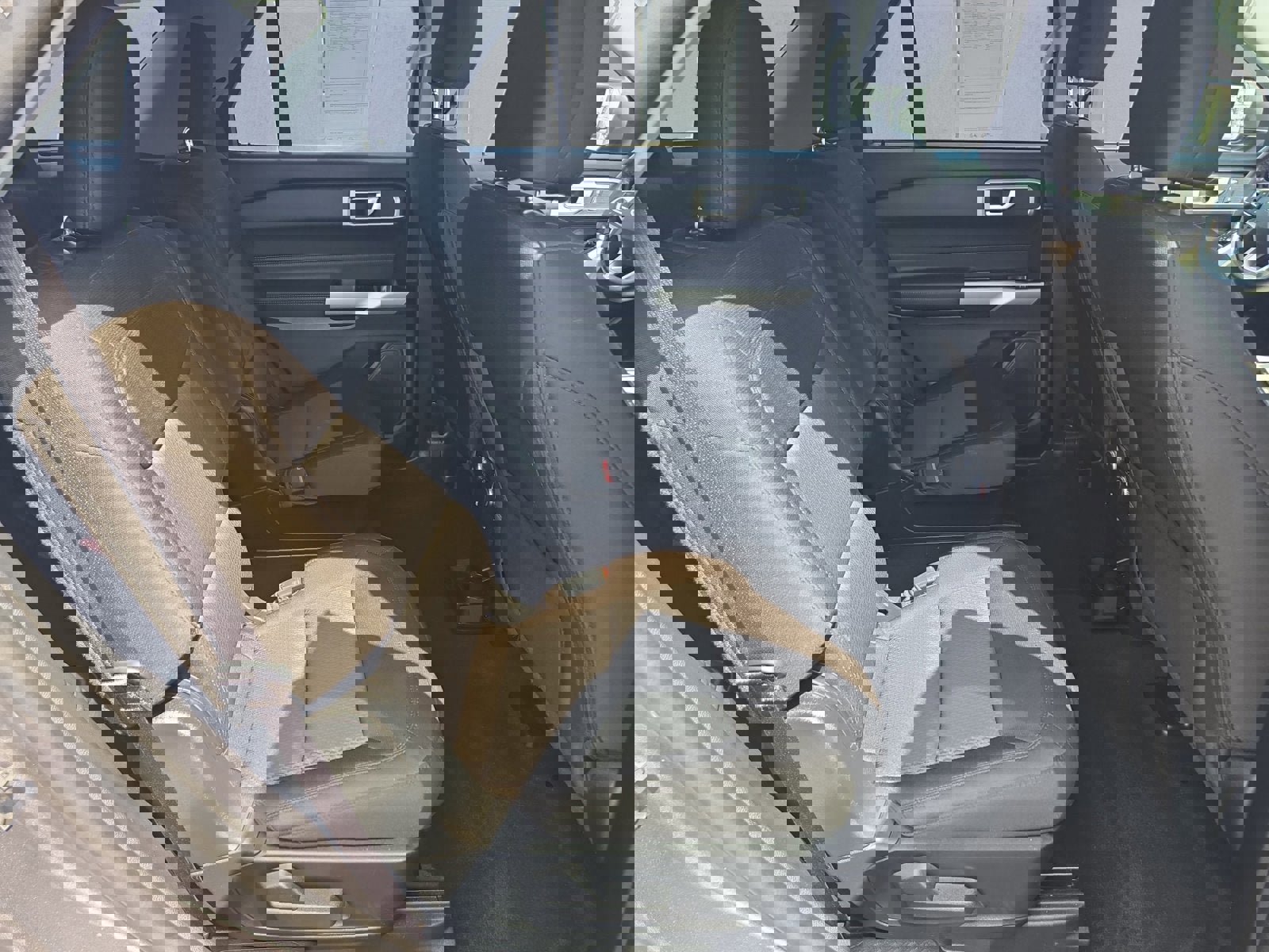 Certified 2022 Ford Explorer XLT image 24