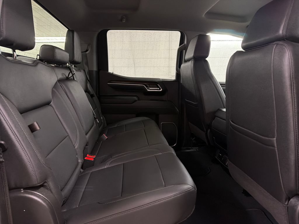 Used 2026 GMC Sierra 1500 SLT AWD/4WD image 30