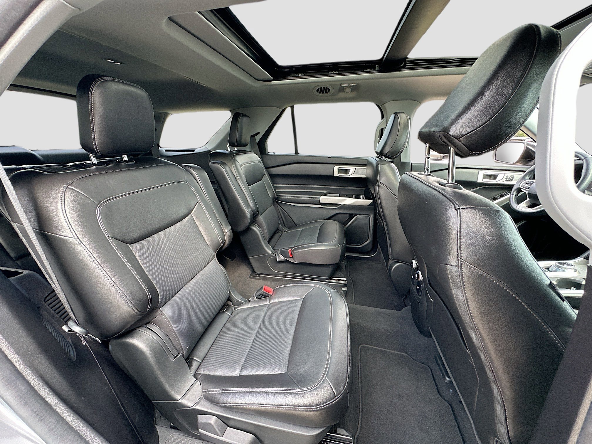 Certified 2022 Ford Explorer Limited w/ Equipment Group 301A image 29