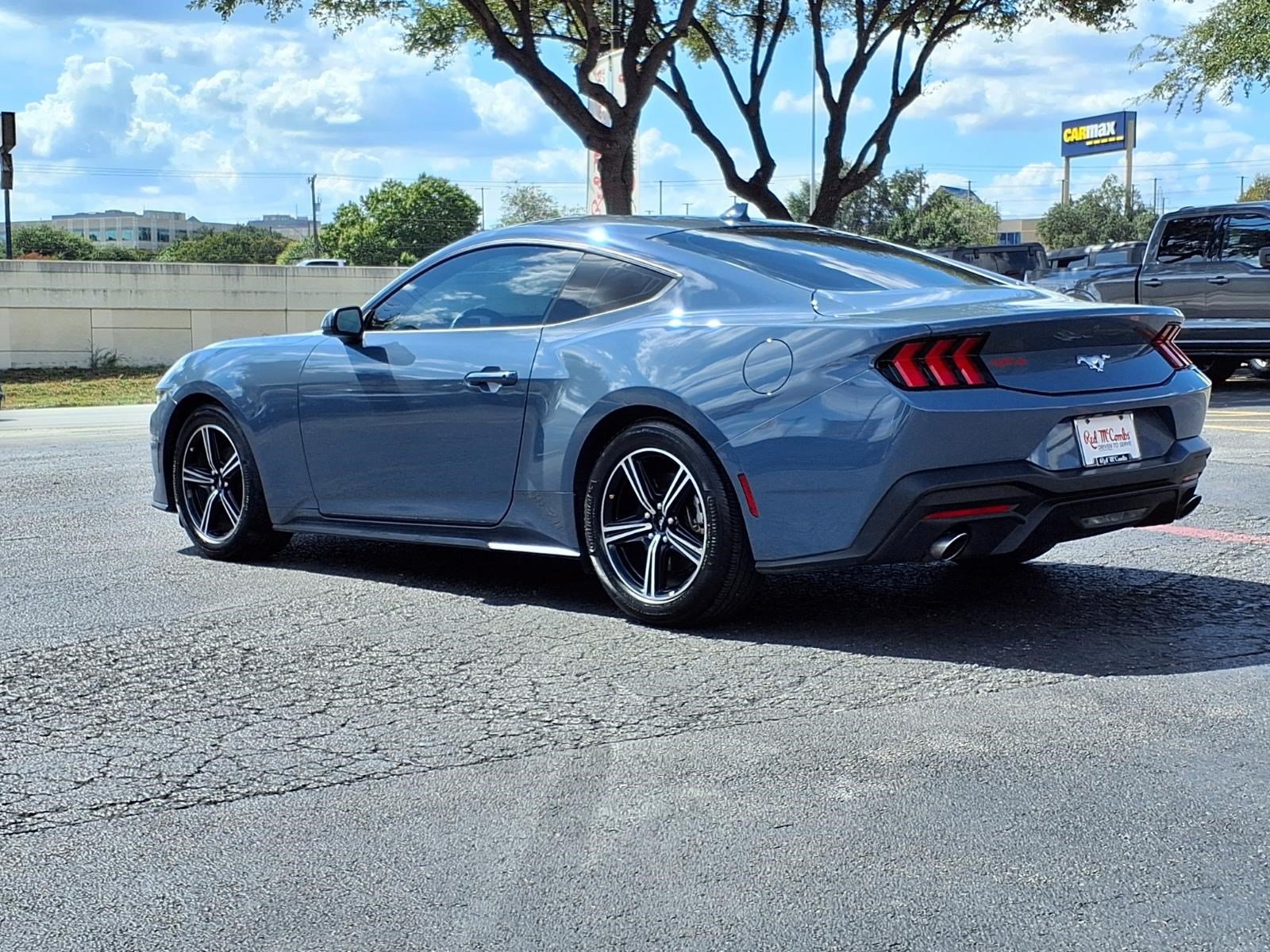 Certified 2025 Ford Mustang Coupe RWD image 8