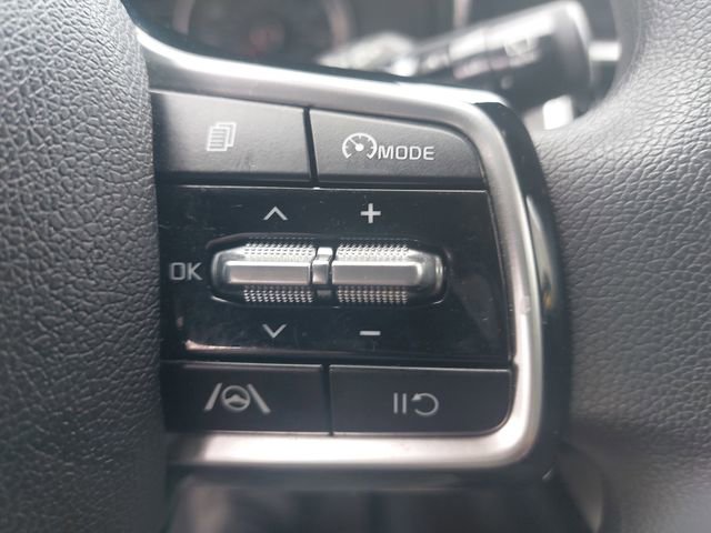 Used 2021 Kia Sorento LX image 18