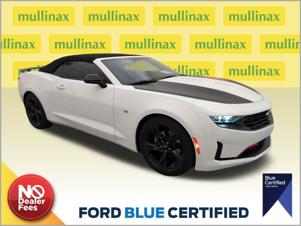 Used 2023 Chevrolet Camaro LT w/ RS Package image 7