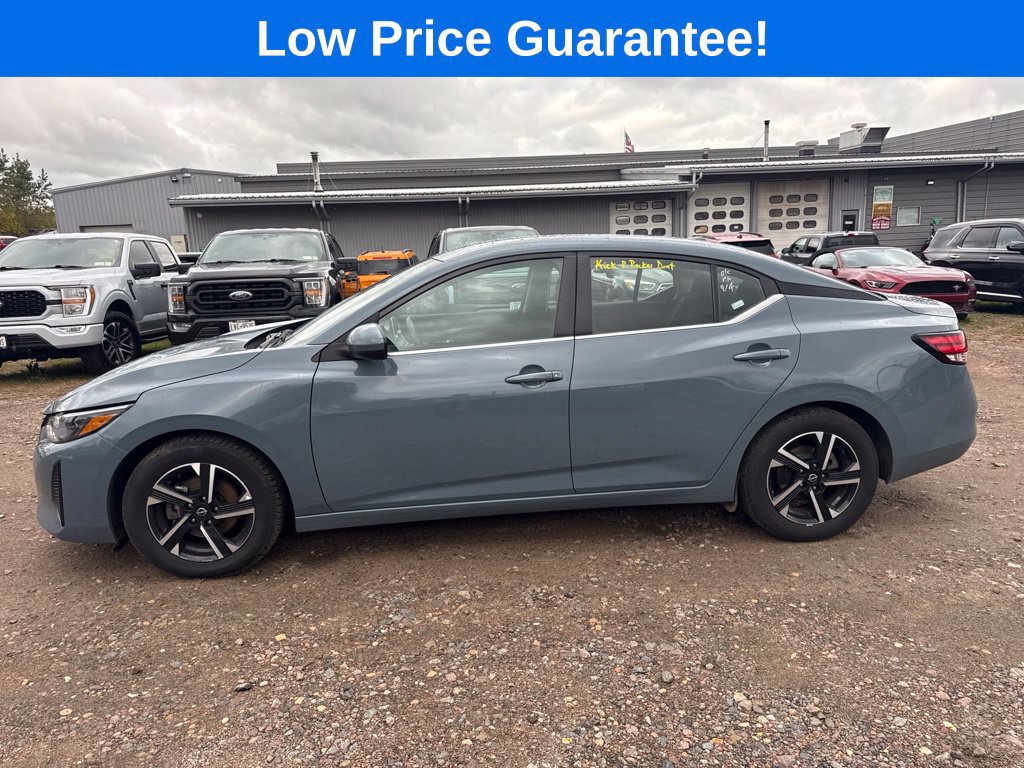 Used 2024 Nissan Sentra SV FWD image 4