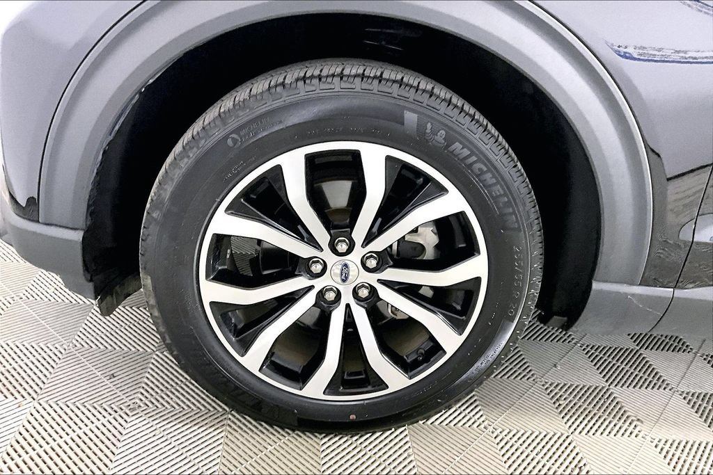 Certified 2025 Ford Explorer ST-Line AWD/4WD image 7