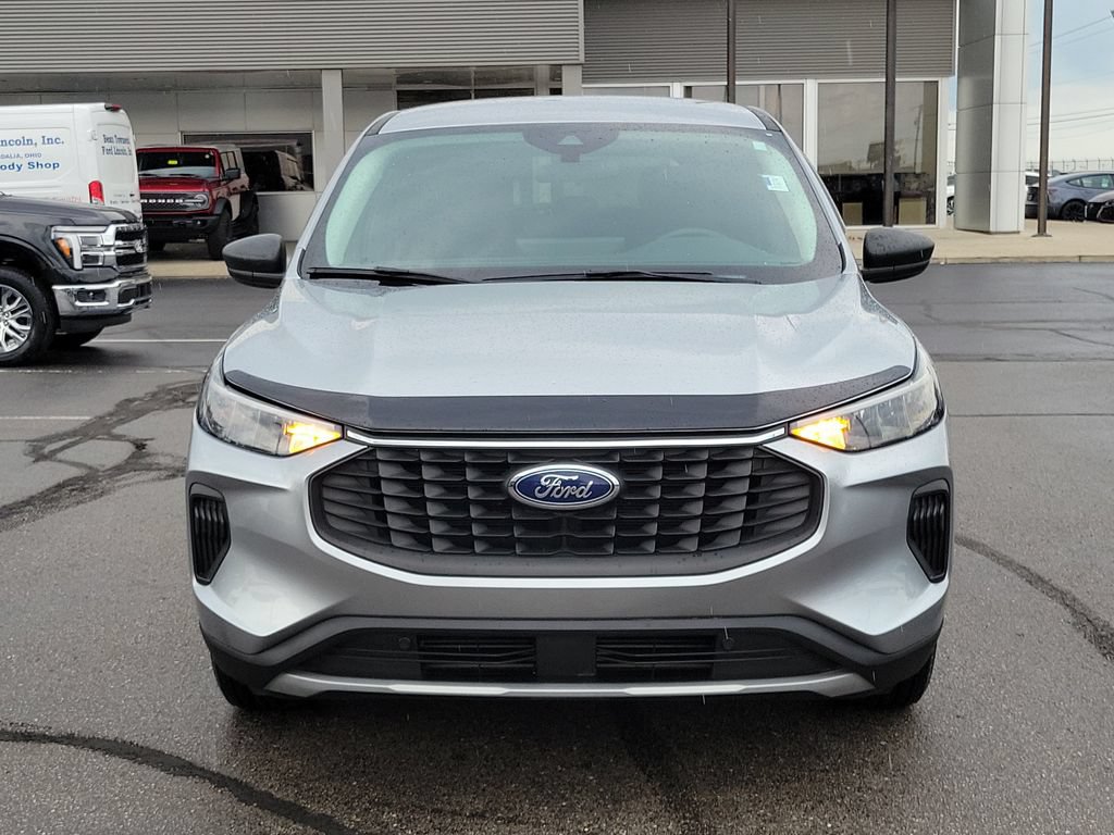 Certified 2023 Ford Escape Active w/ Tech Pack #1 AWD/4WD image 2