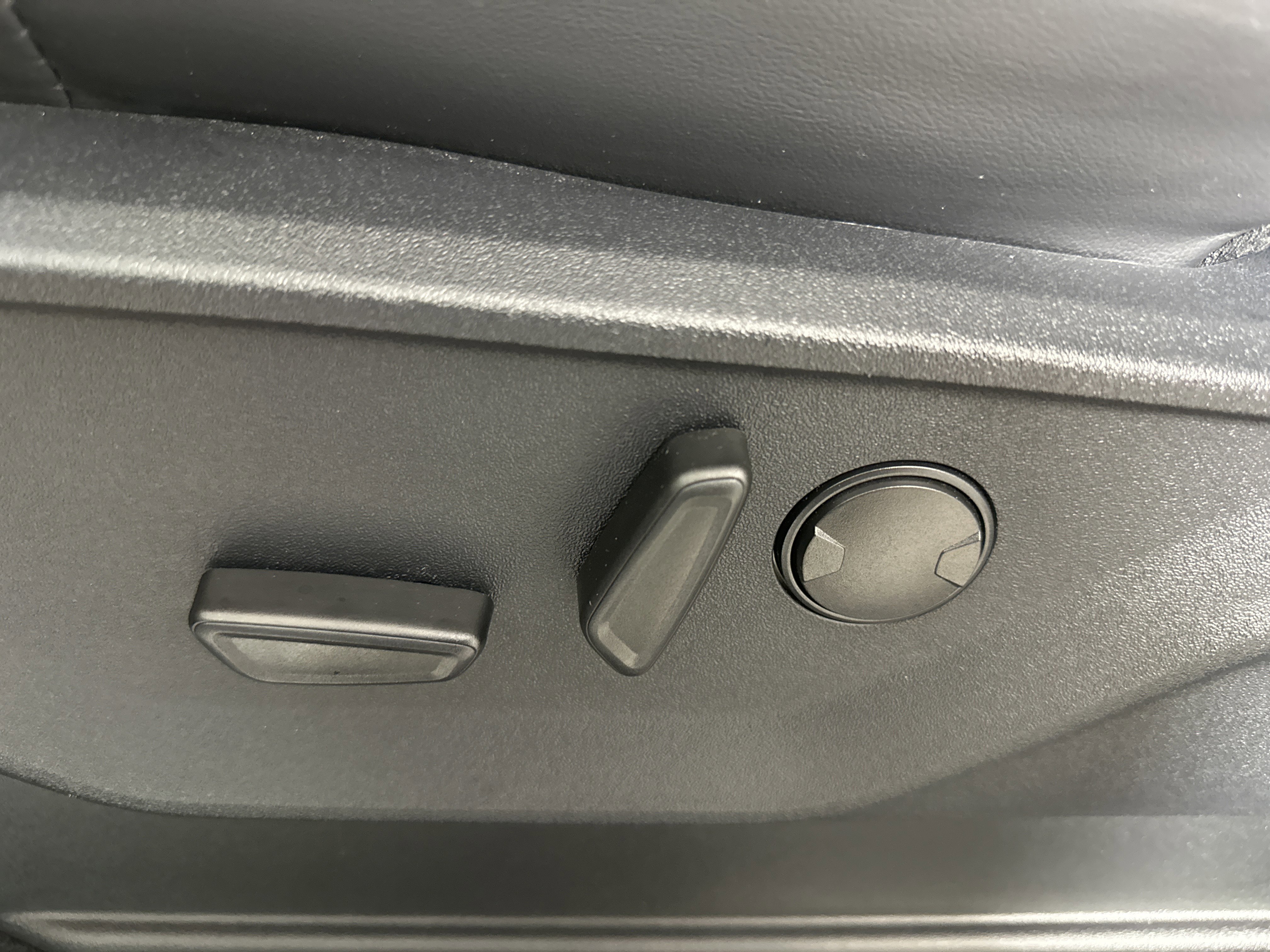 Certified 2022 Ford F150 Tremor w/ Equipment Group 402A High image 10