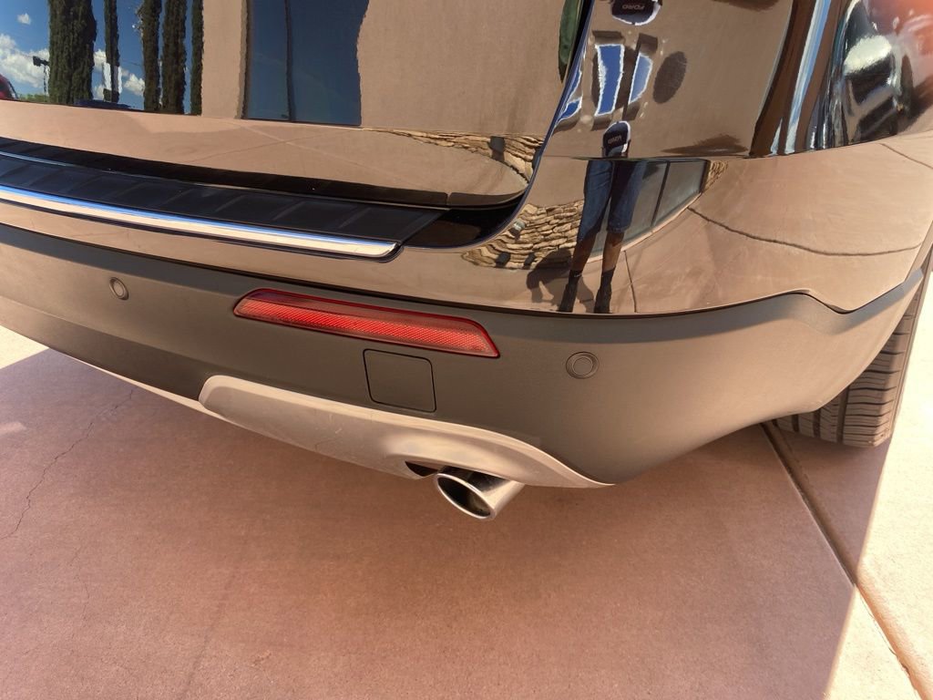 Certified 2023 Ford Explorer Limited w/ Equipment Group 301A image 8