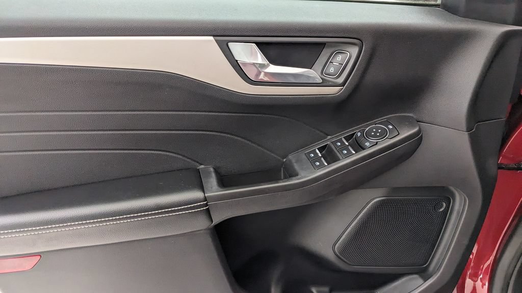 Certified 2021 Ford Escape SEL FWD image 25
