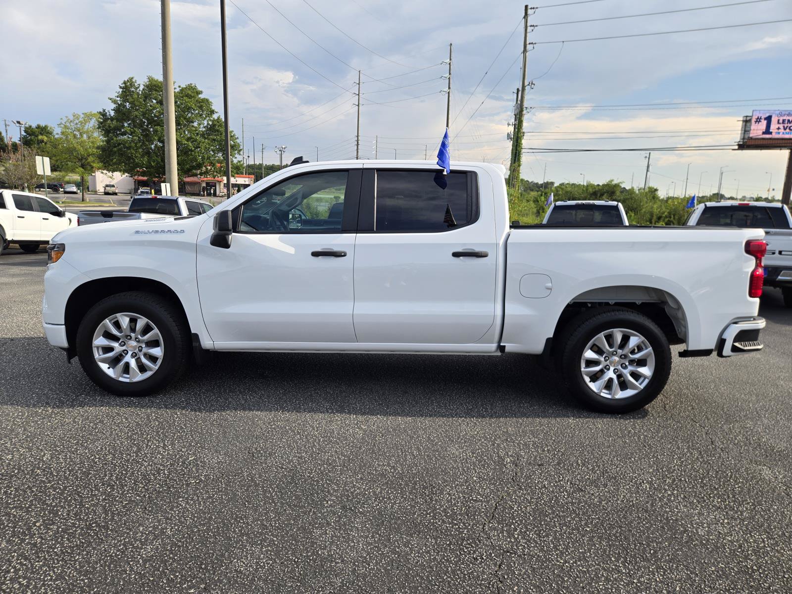 Used 2025 Chevrolet Silverado 1500 Custom RWD image 13