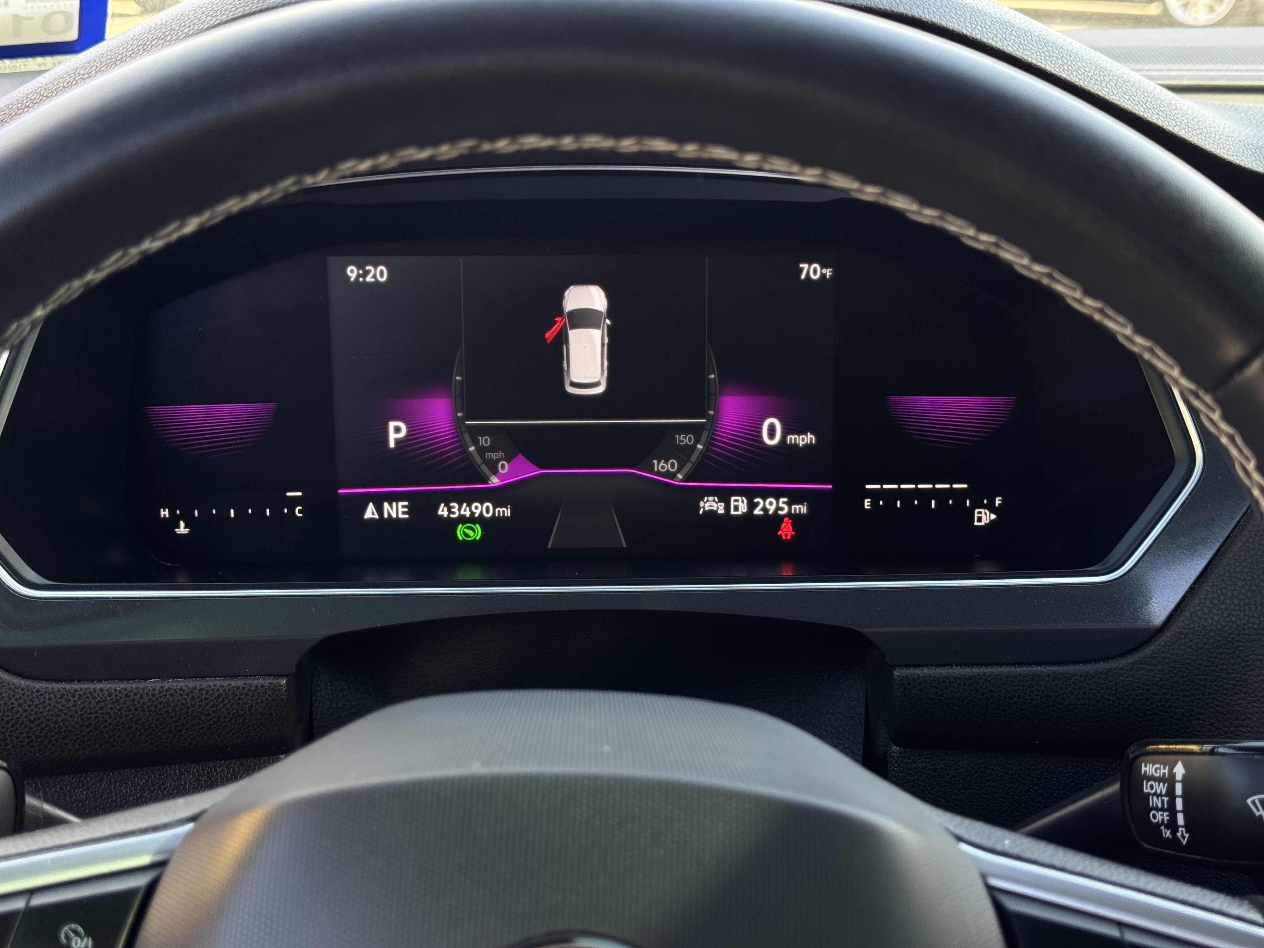 Used 2023 Volkswagen Tiguan SE R-Line image 18