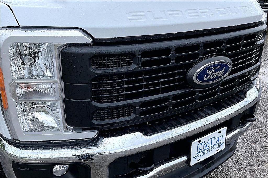 Certified 2023 Ford F250 XL w/ XL Chrome Package AWD/4WD image 29