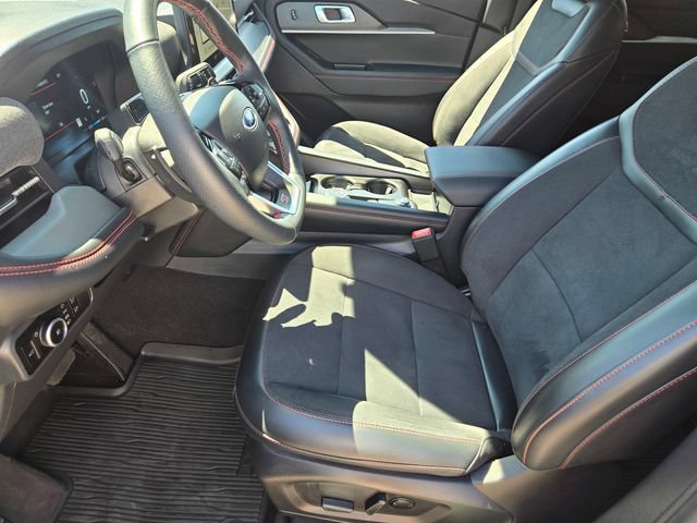 Certified 2025 Ford Explorer ST AWD/4WD image 15