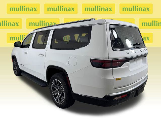 Used 2024 Jeep Wagoneer L Series II RWD image 6