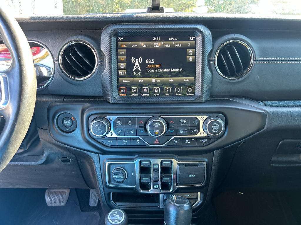 Used 2022 Jeep Gladiator Overland AWD/4WD image 17