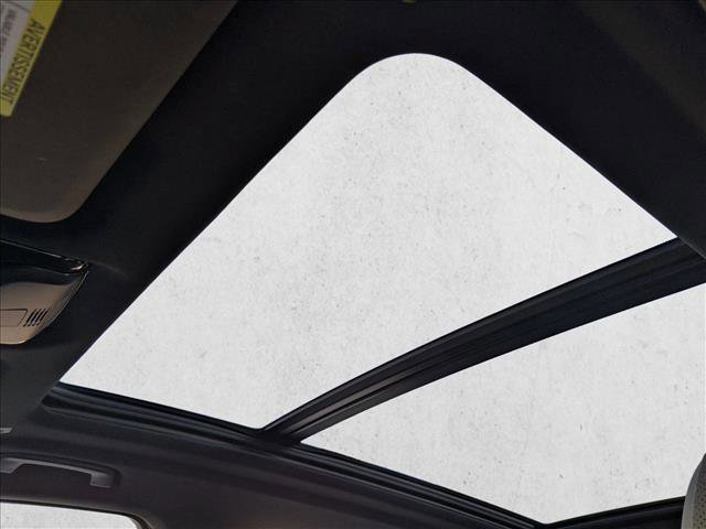 Used 2025 BMW X5 xDrive40i w/ Parking Assistance Package image 16