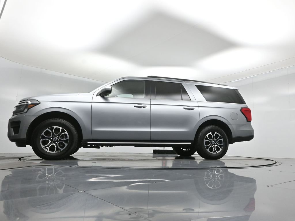 Certified 2023 Ford Expedition Max XLT image 25