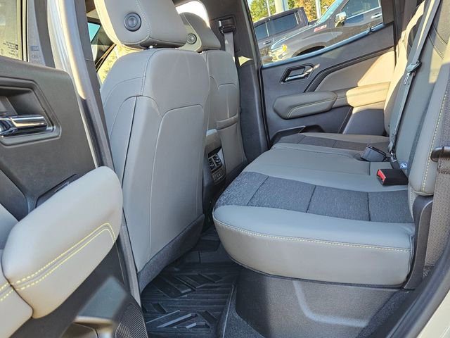 Used 2024 Chevrolet Colorado ZR2 w/ Technology Package image 12