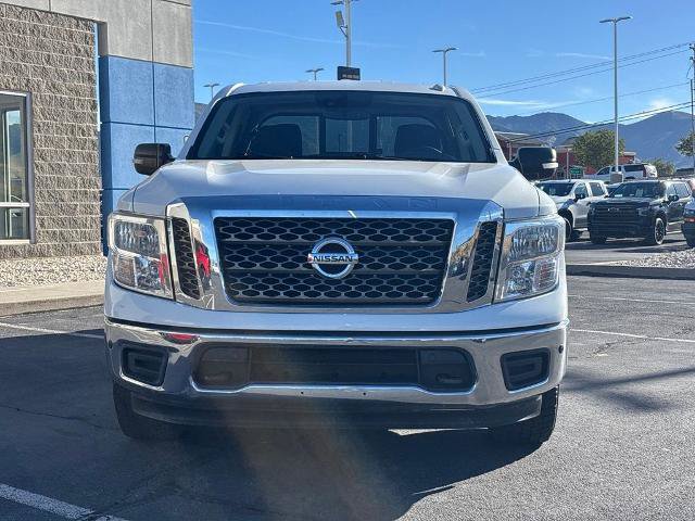 Used 2018 Nissan Titan SV w/ SV Convenience Package AWD/4WD image 5