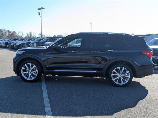Certified 2023 Ford Explorer Platinum w/ Technology Package image 2