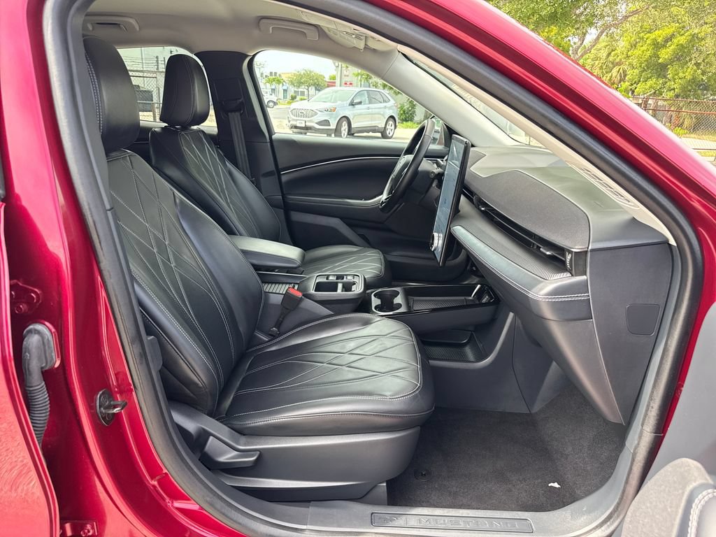 Certified 2025 Ford Mustang Mach-E Select w/ Comfort Package Lite AWD/4WD image 29