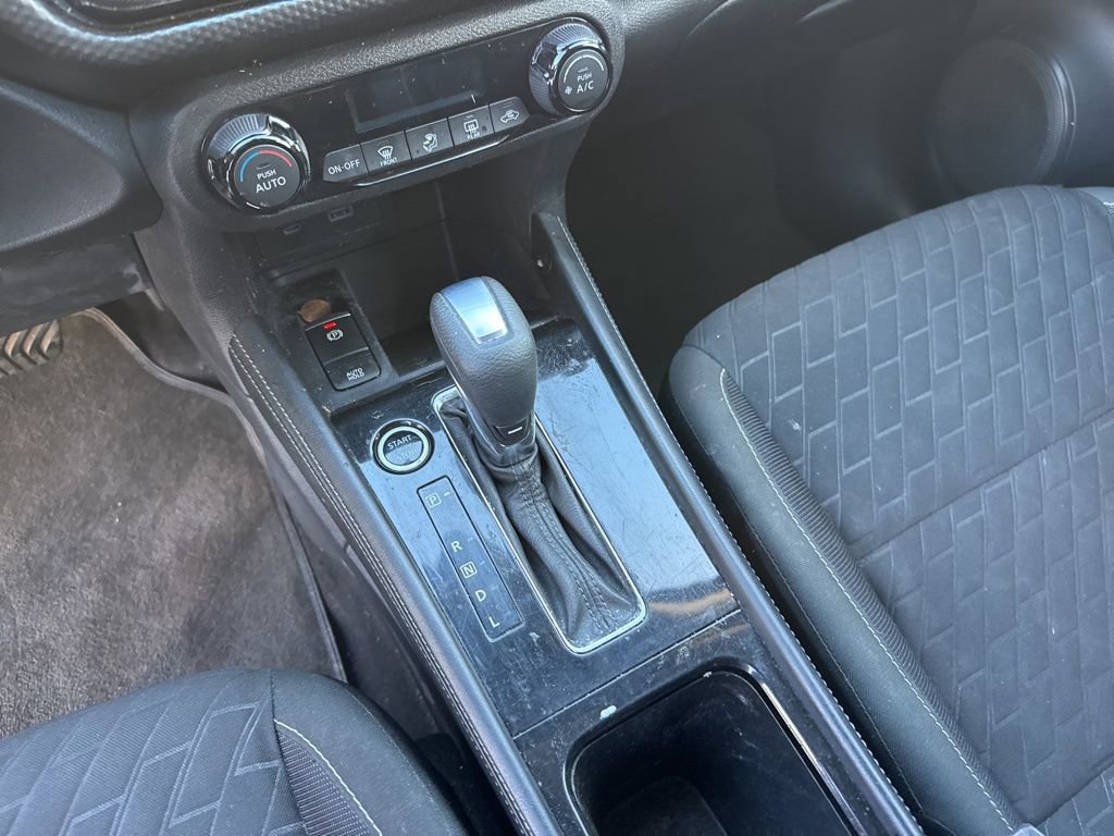 Used 2021 Nissan Kicks SV image 12