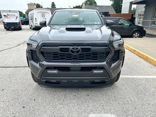 Used 2024 Toyota Tacoma TRD Sport AWD/4WD image 3
