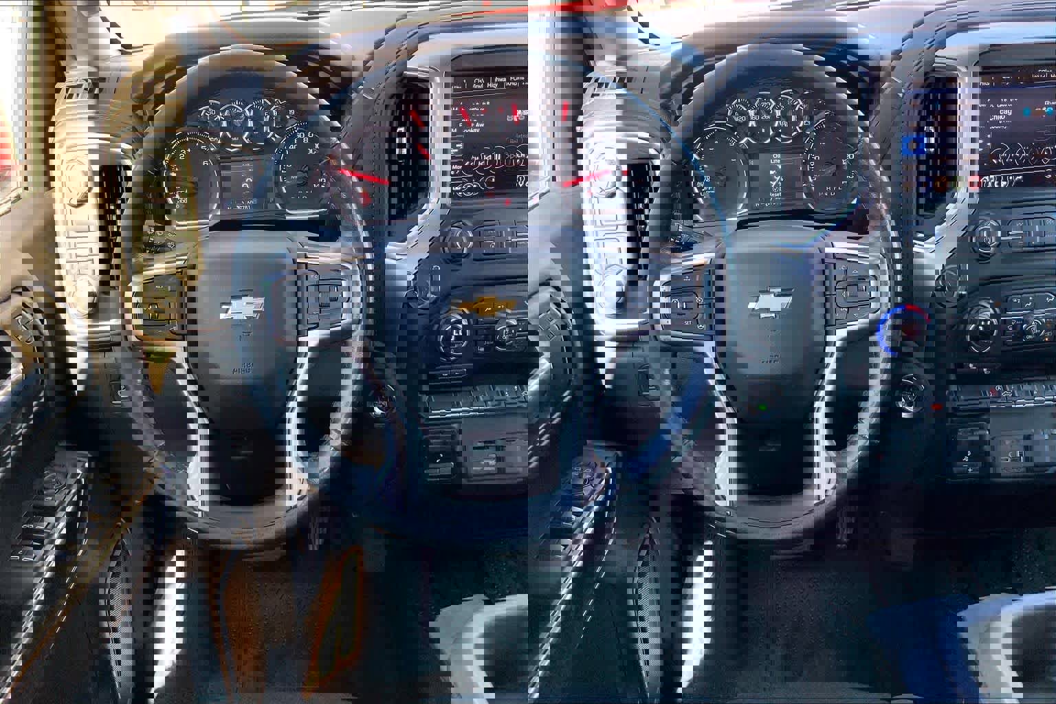 Used 2020 Chevrolet Silverado 1500 LT w/ Texas Edition image 5