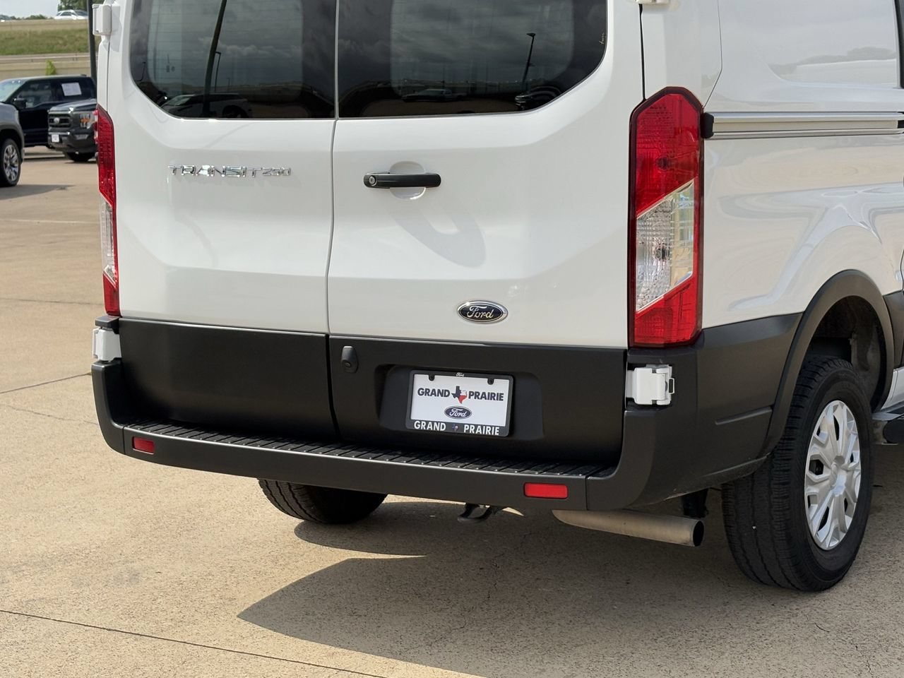 Certified 2024 Ford Transit 250 Low Roof w/ Exterior Upgrade Package RWD image 8
