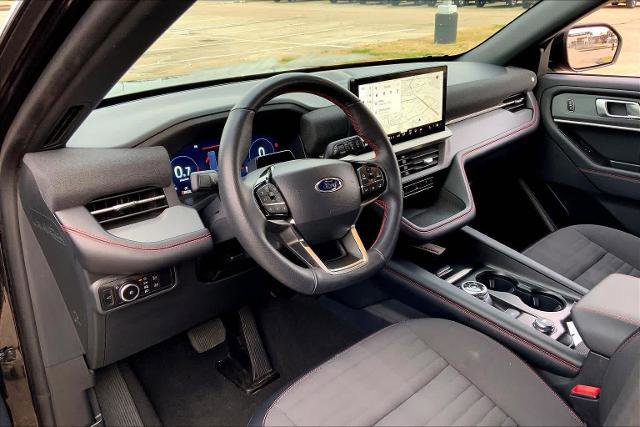 Certified 2025 Ford Explorer ST-Line image 16