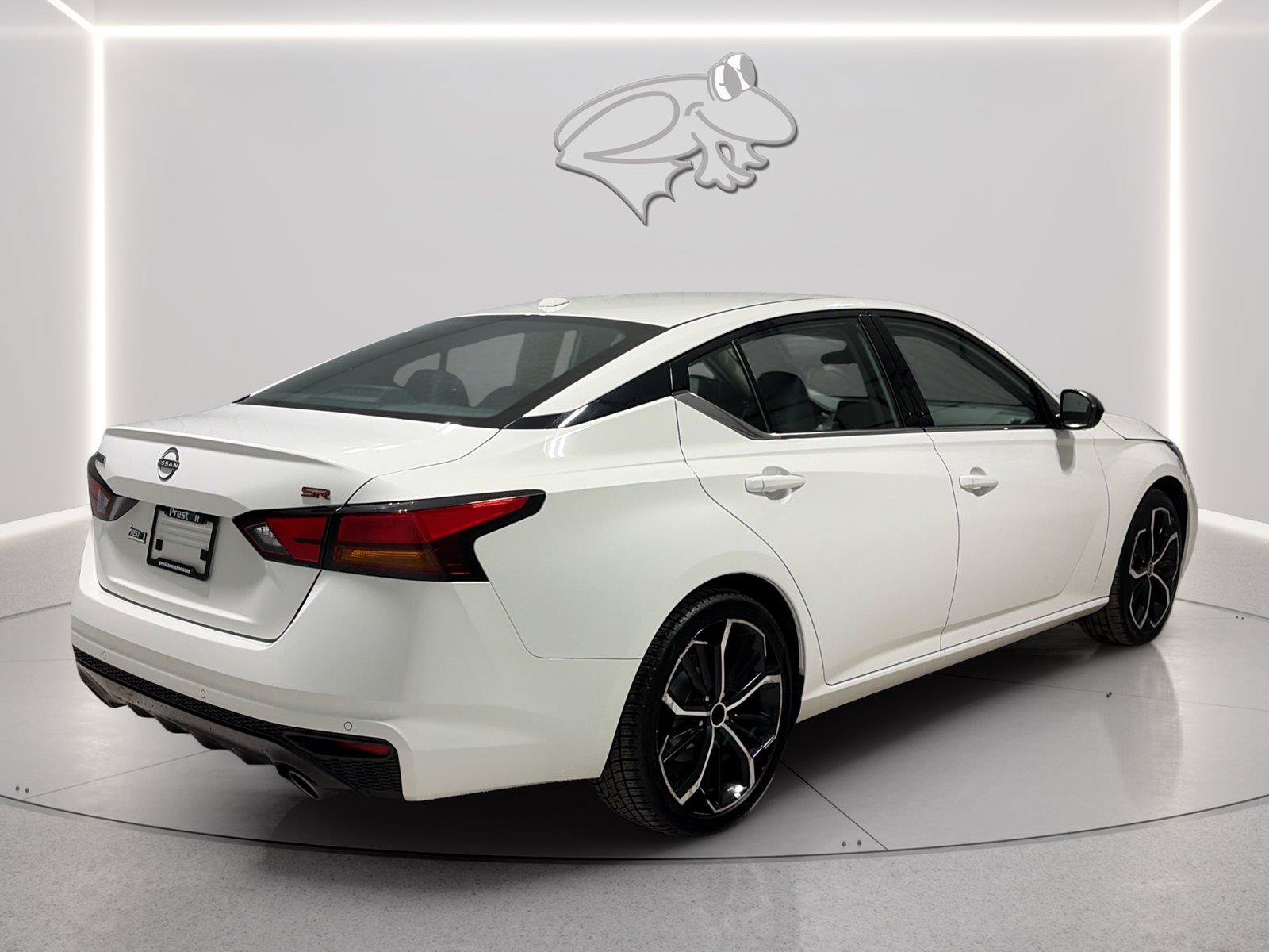 Used 2024 Nissan Altima 2.5 SR FWD image 5