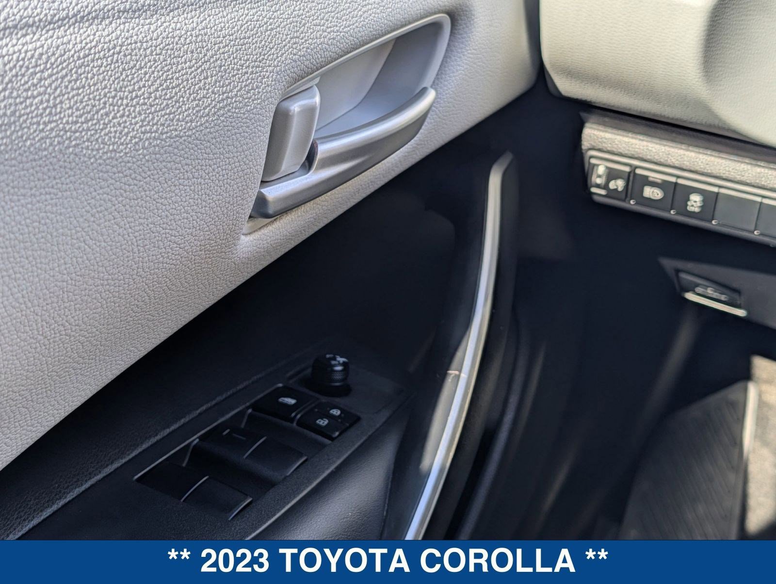 Used 2023 Toyota Corolla SE image 21
