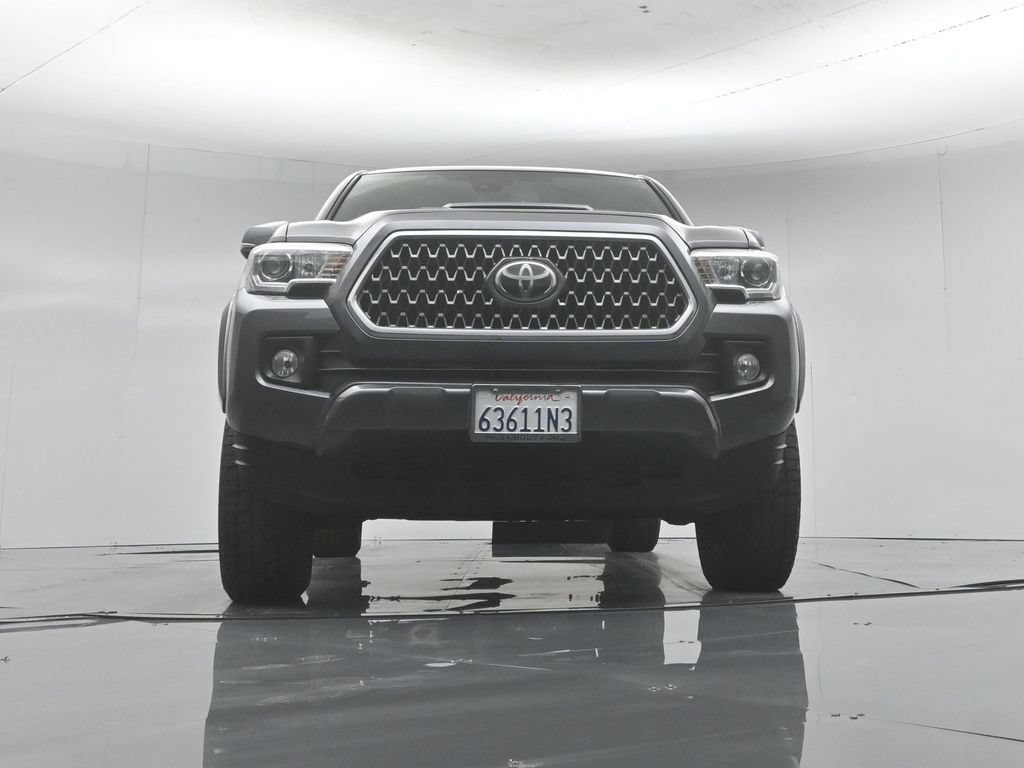 Used 2019 Toyota Tacoma TRD Sport AWD/4WD image 46