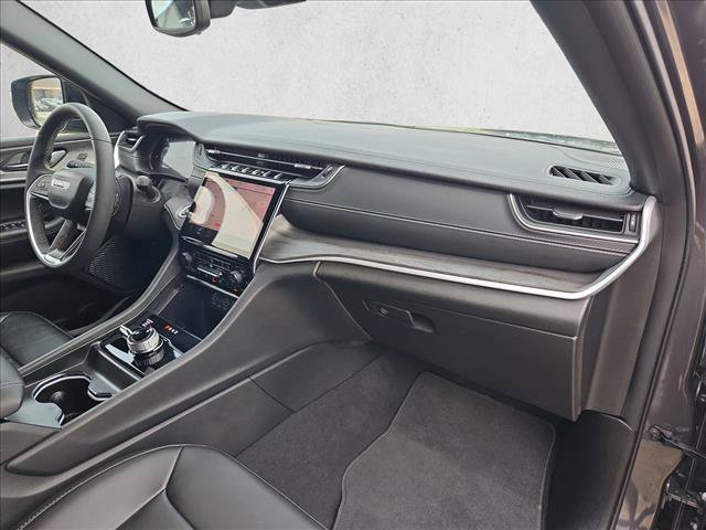 Used 2024 Jeep Grand Cherokee Limited AWD/4WD image 20