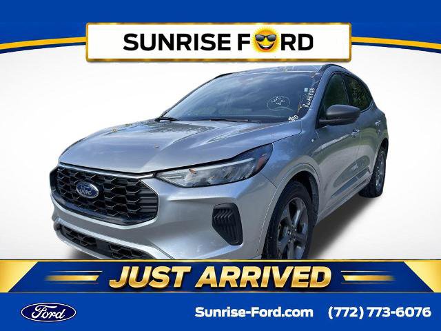 Certified 2024 Ford Escape ST-Line AWD/4WD image 1