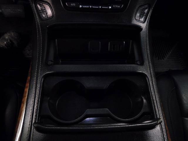 Used 2019 Chevrolet Suburban Premier image 25