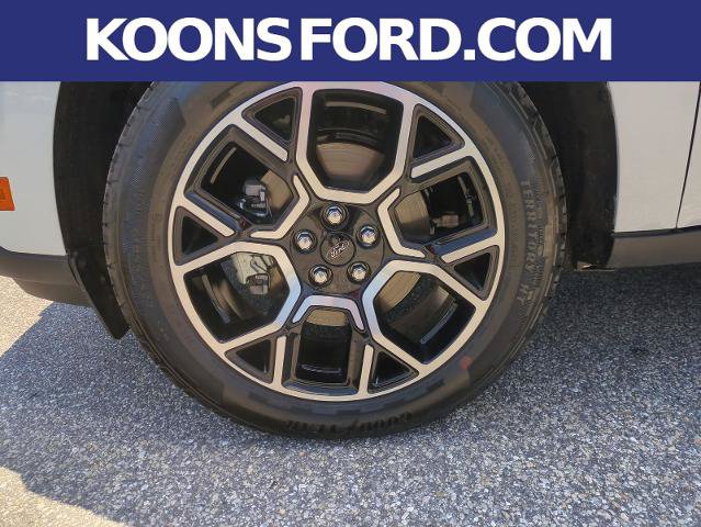 Certified 2026 Ford Maverick Lariat w/ 4K Tow Package AWD/4WD image 26
