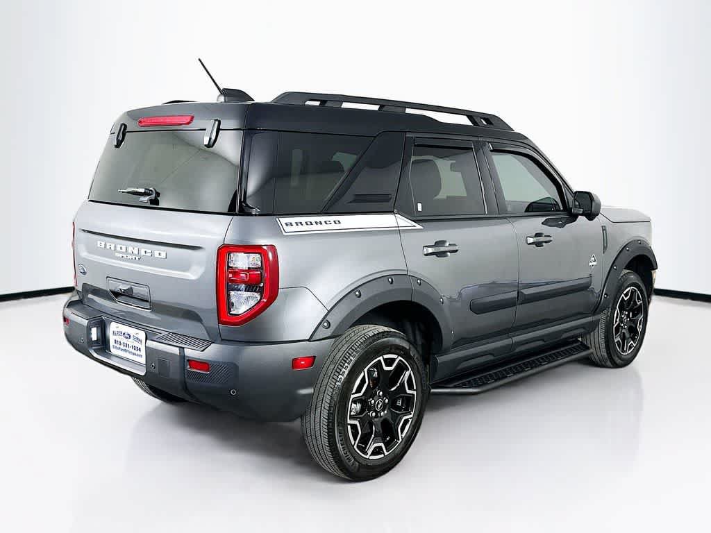 Certified 2025 Ford Bronco Sport Outer Banks w/ Outer Banks Tech Package+ AWD/4WD image 24