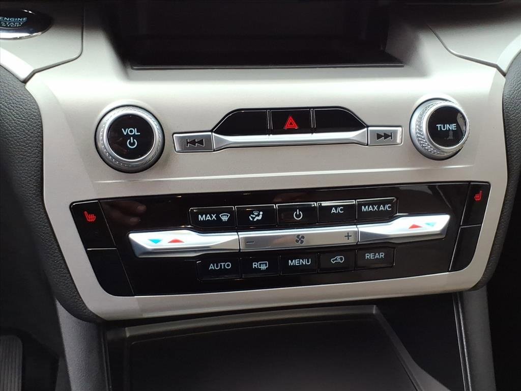 Certified 2022 Ford Explorer XLT w/ Class IV Trailer Tow Package image 21