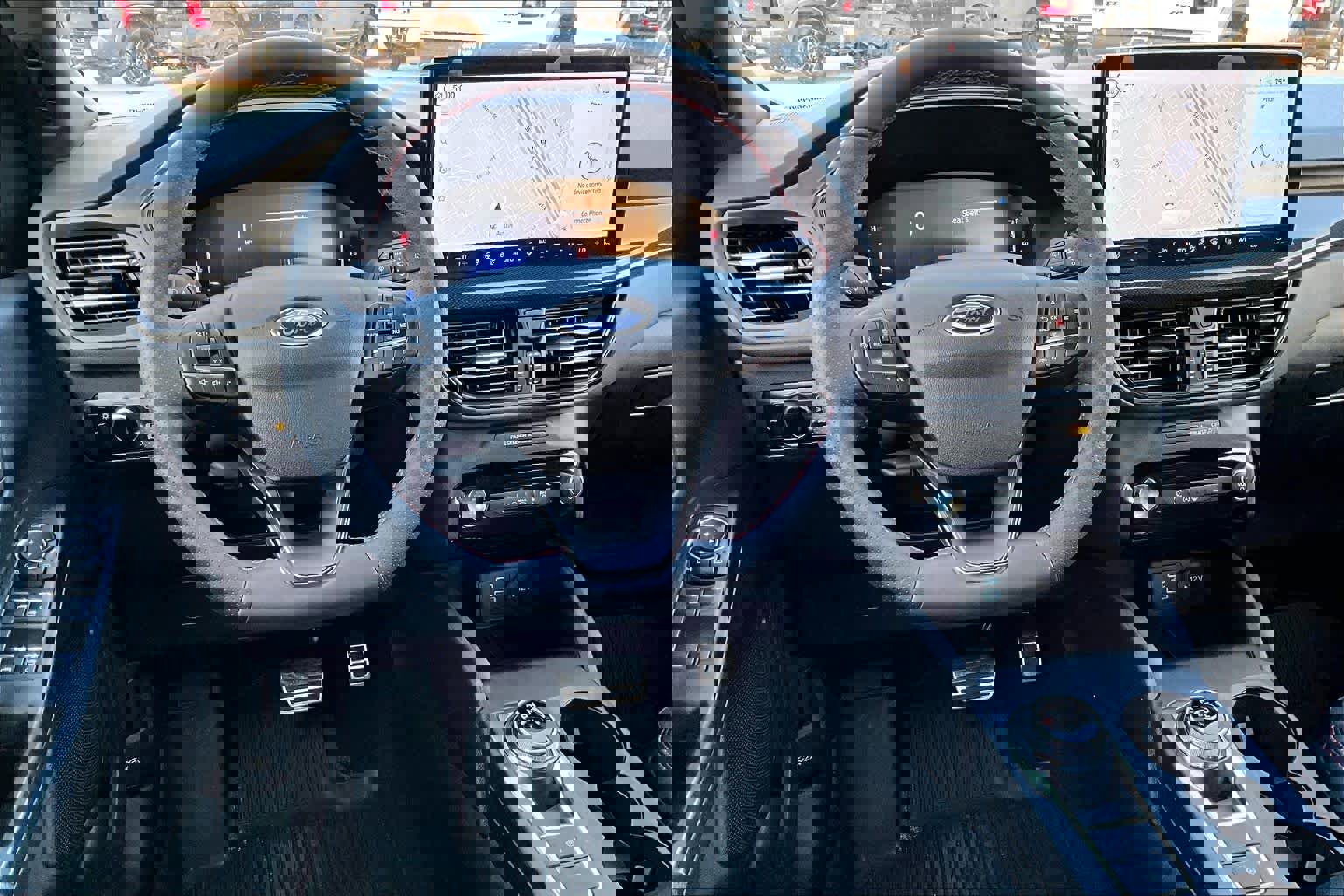 Certified 2023 Ford Escape ST-Line w/ Tech Pack #1 image 6