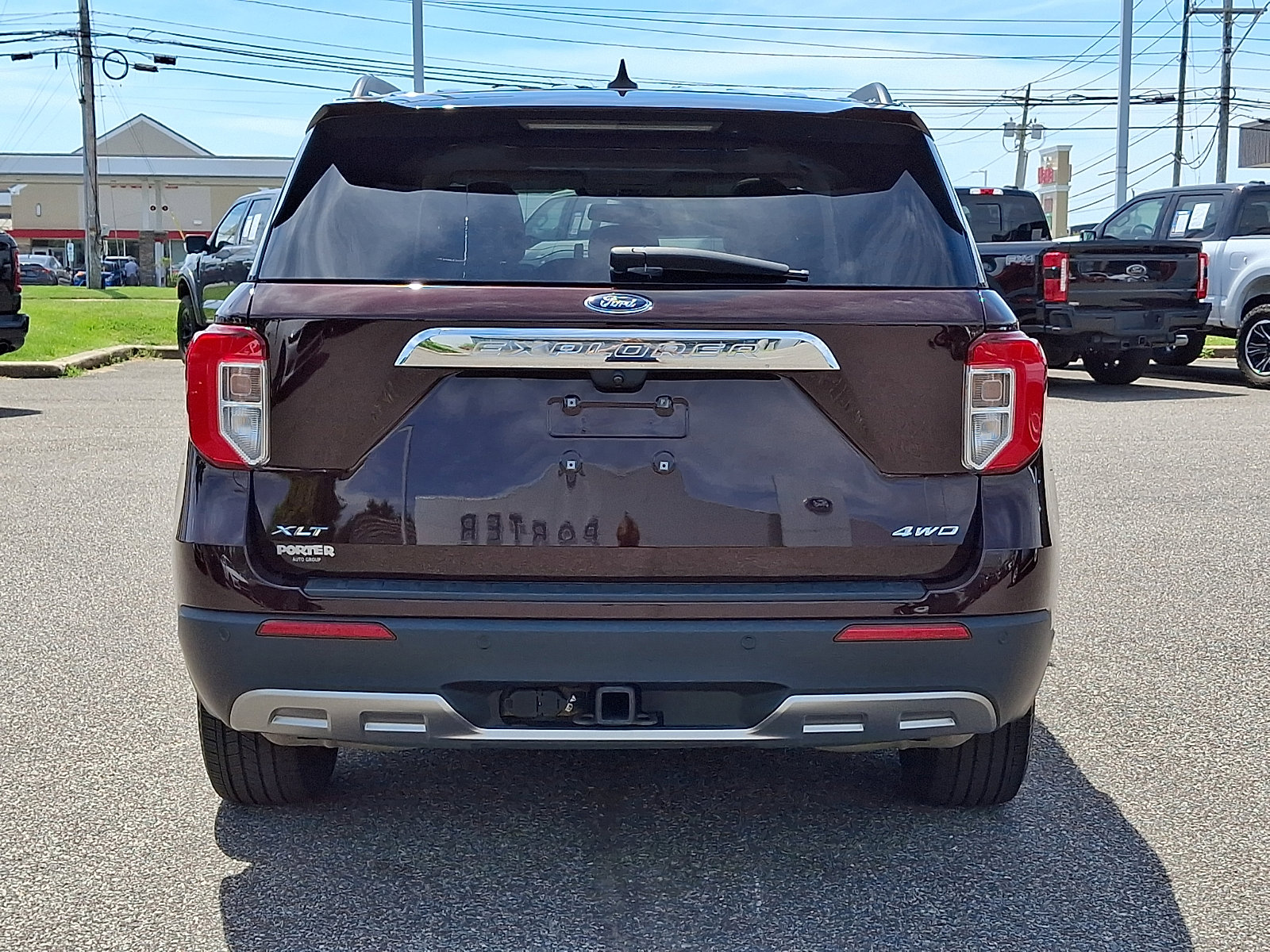 Certified 2023 Ford Explorer XLT w/ Equipment Group 202A AWD/4WD image 8