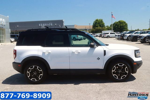 Certified 2022 Ford Bronco Sport Outer Banks w/ Tech Package AWD/4WD image 4