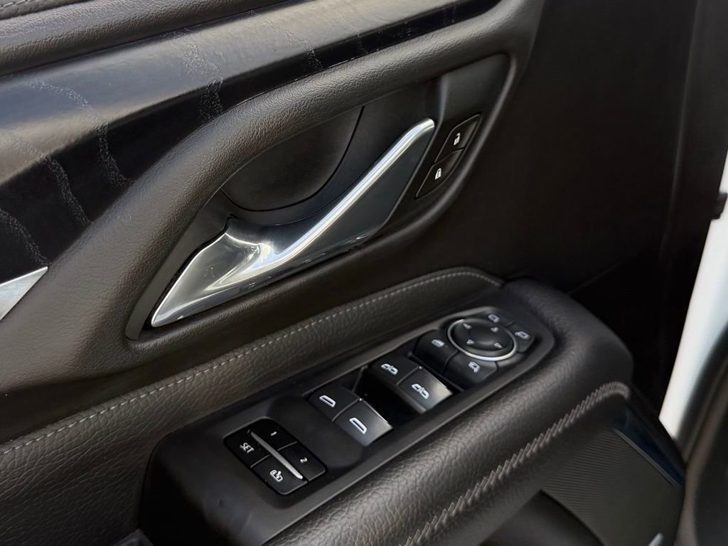 Used 2021 GMC Yukon Denali AWD/4WD image 15