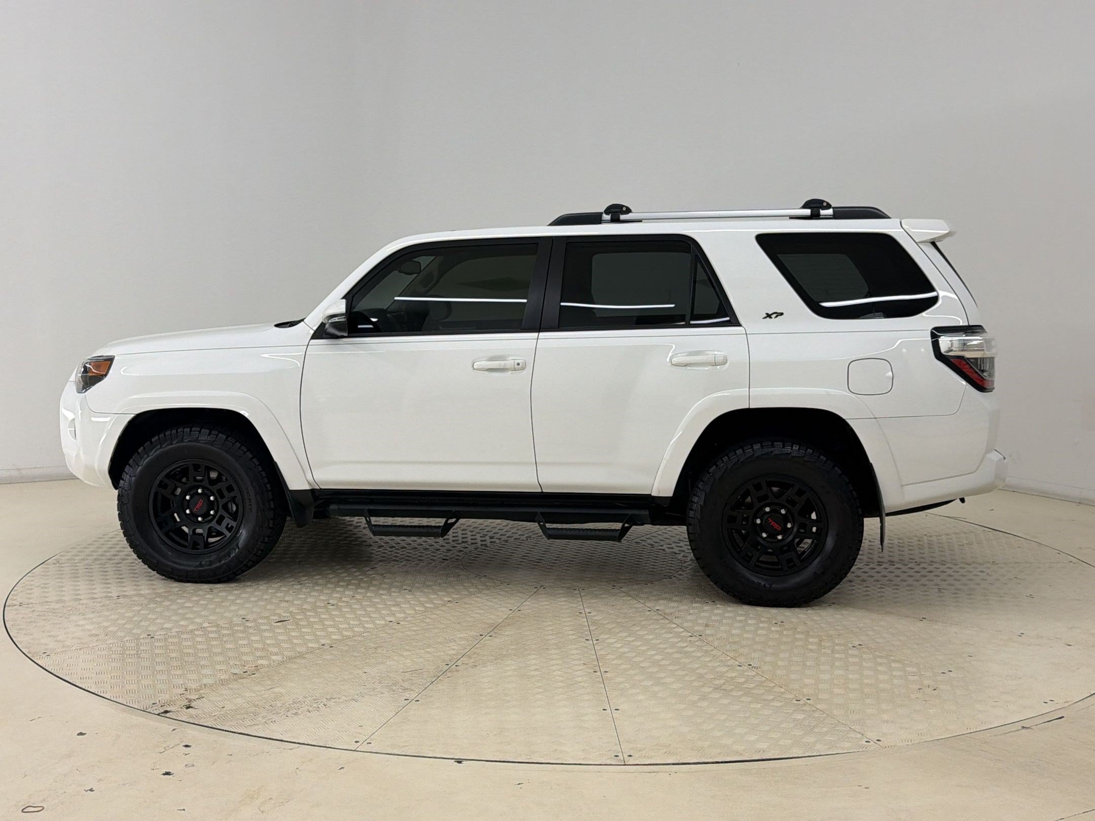 Used 2021 Toyota 4Runner SR5 Premium w/ Moonroof Package AWD/4WD video 2
