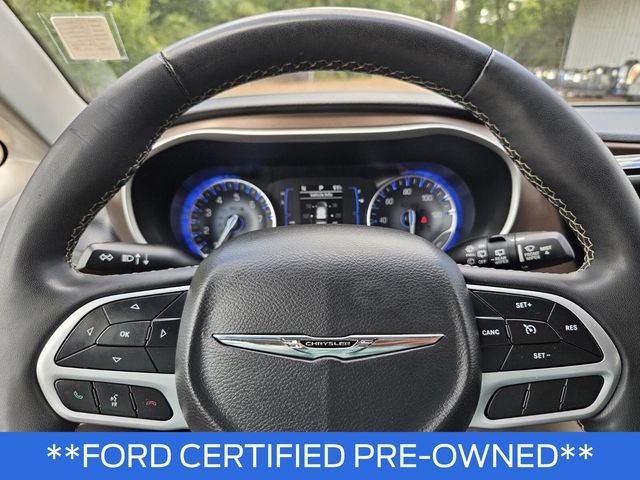 Used 2022 Chrysler Voyager LX FWD image 31