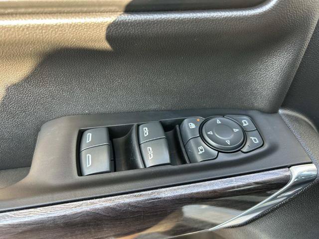 Used 2022 Chevrolet Silverado 1500 LTZ w/ LTZ Convenience Package II AWD/4WD image 26